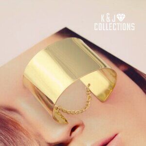 Faux Gold Buckle Bracelet